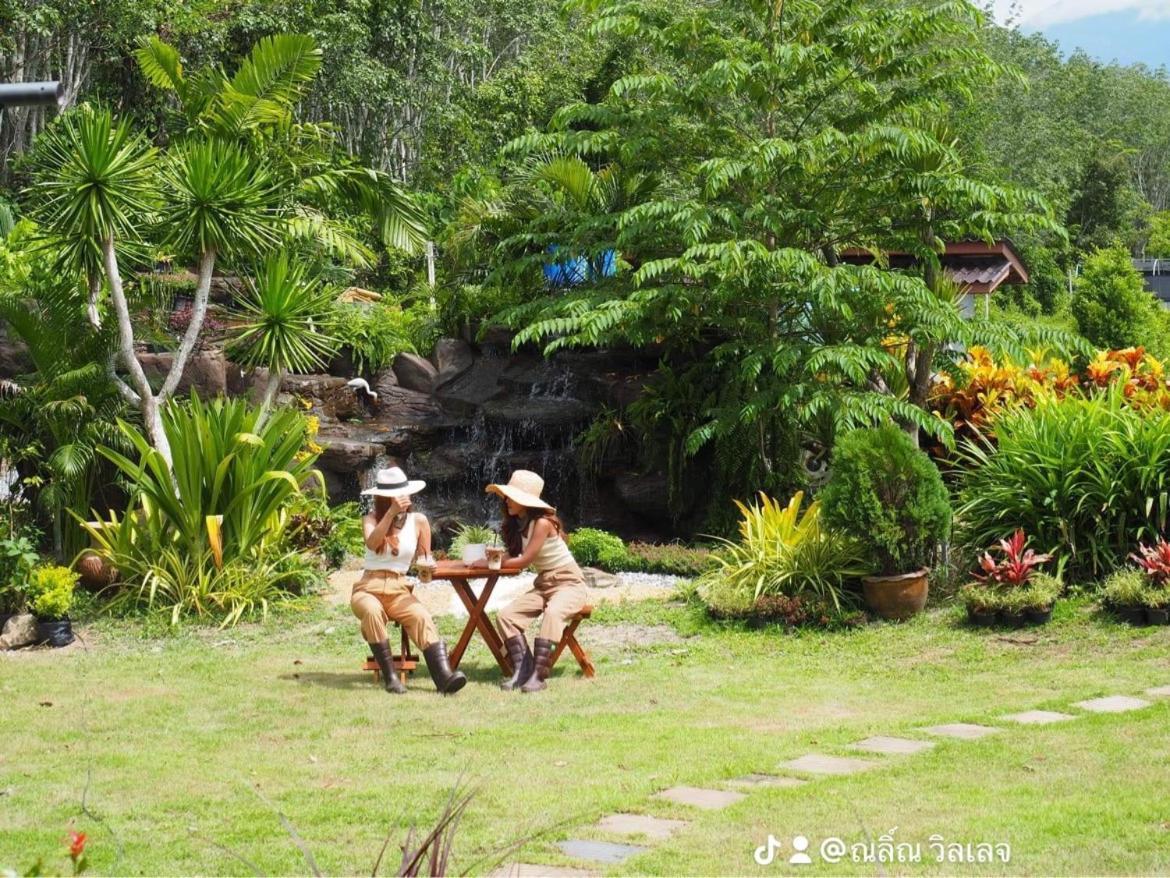 Raina Bualuang Cafe & Farm Stay Ban Na No Exterior photo